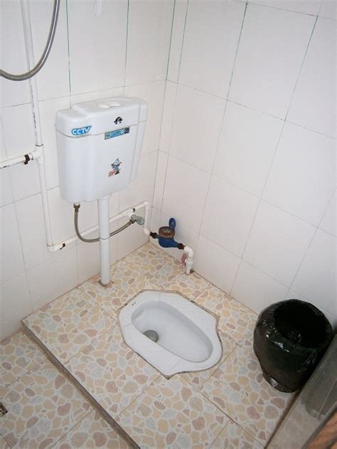 are there toilets in china